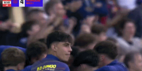 亚马尔右路, 到场边不断, 起庆祝 亚马尔右路, 到场边不断, 起庆祝