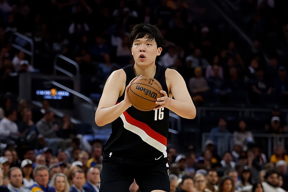 就在前几天, 在季前赛首 就在前几天, 在季前赛首