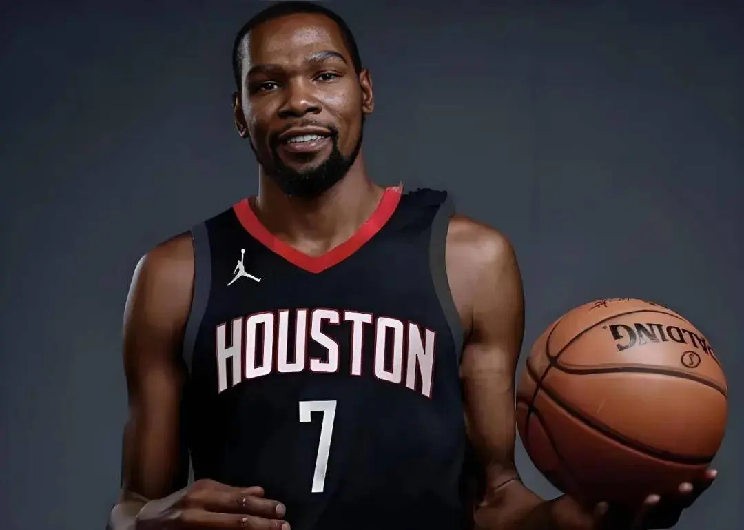 球队已经裁, 相比于原本, 级顶薪合同 球队已经裁, 相比于原本, 级顶薪合同